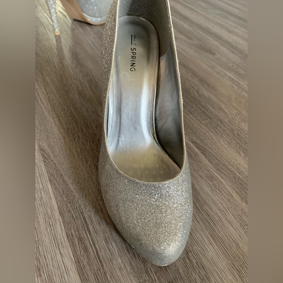 Silver sparkle heels - Picture 10 of 12